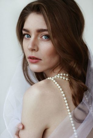 Глубокий взгляд невесты