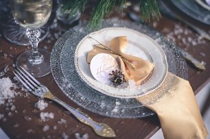 Зимнее оформление свадебного стола