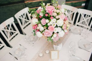 Цветы в декоре свадебного стола