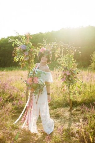 Фотосессия в поле. Невеста