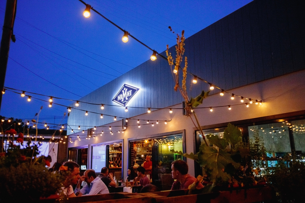 Гирлянда Вольта на широком проводе