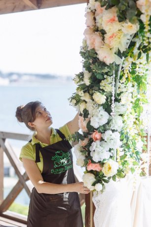 Флорист в работе