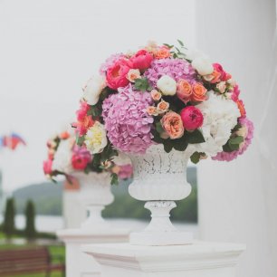 Цветочные колонны