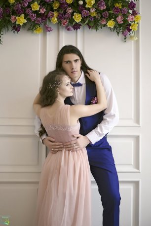 Жених и невеста. Tulip Wedding