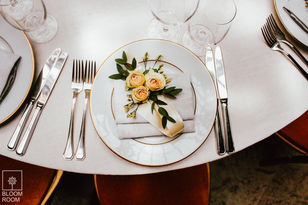 Подарок для гостей. Браслет из живых цветов.