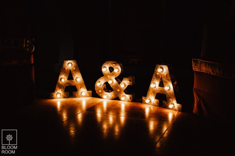 Световой декор - отличное решение для  оформления фотозон. 3 элемента из метала, высотой 35 см