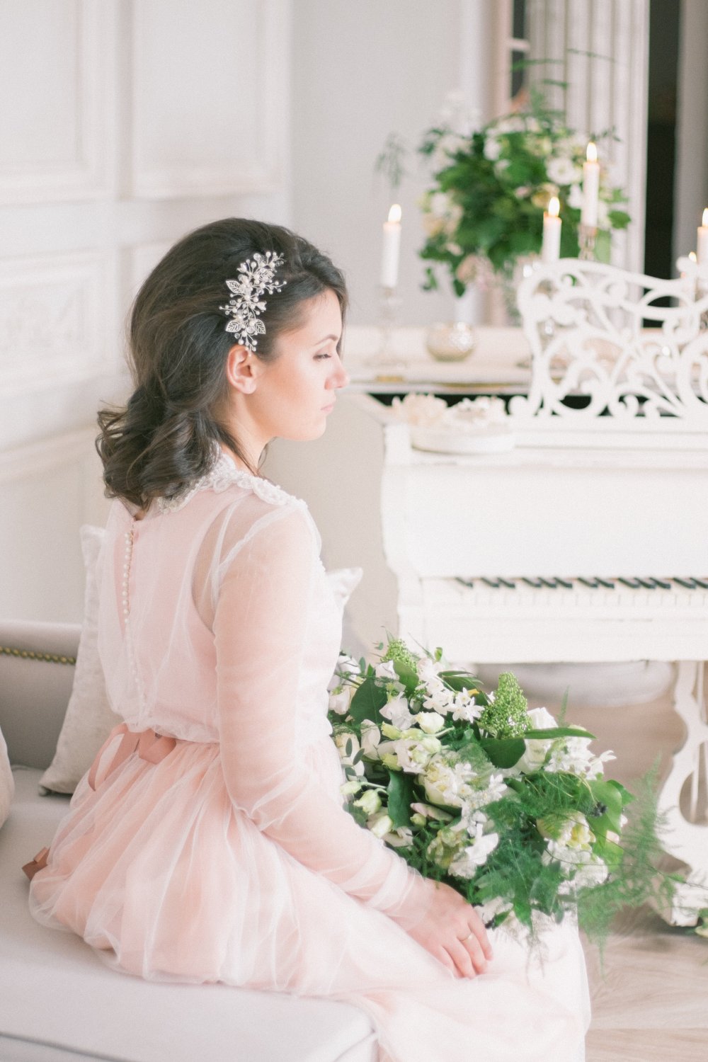 Невеста в воздушном нежно-розовом платье