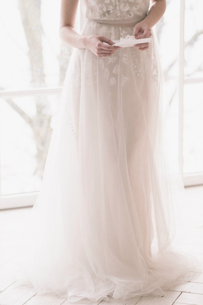 Платье невесты из легкого фатина