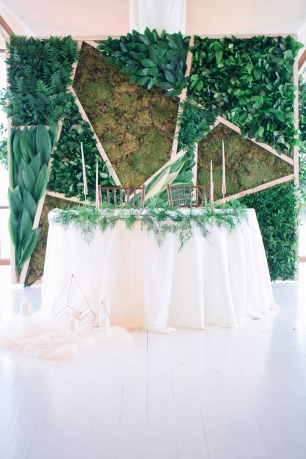 Cтол молодоженов