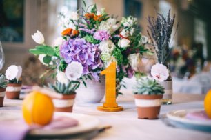Детали свадьбы с лавандой и апельсинами