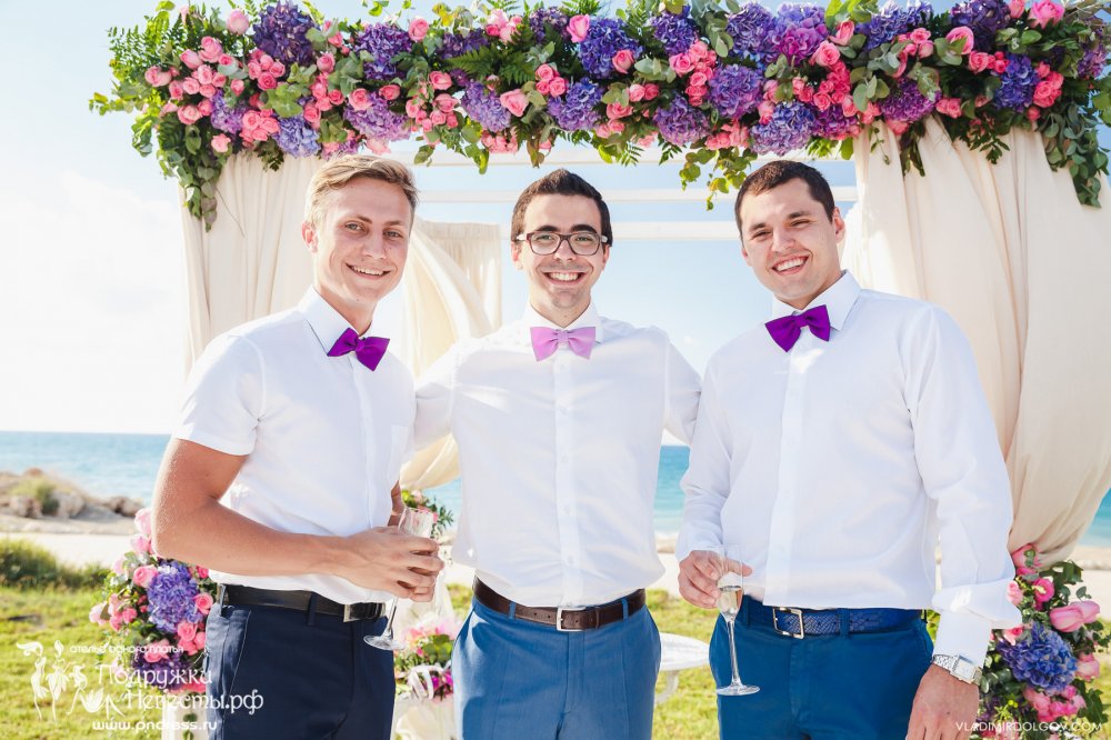 Бабочки для друзей жениха