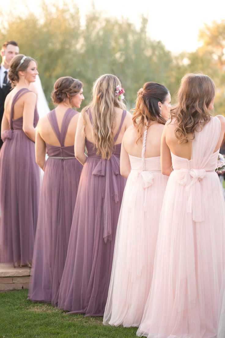 Невесты с подружками в одинаковых платьях
