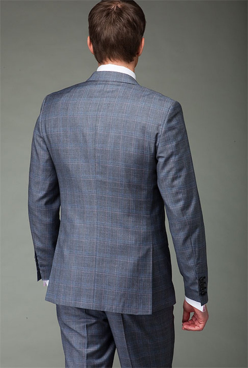 Костюм тройка