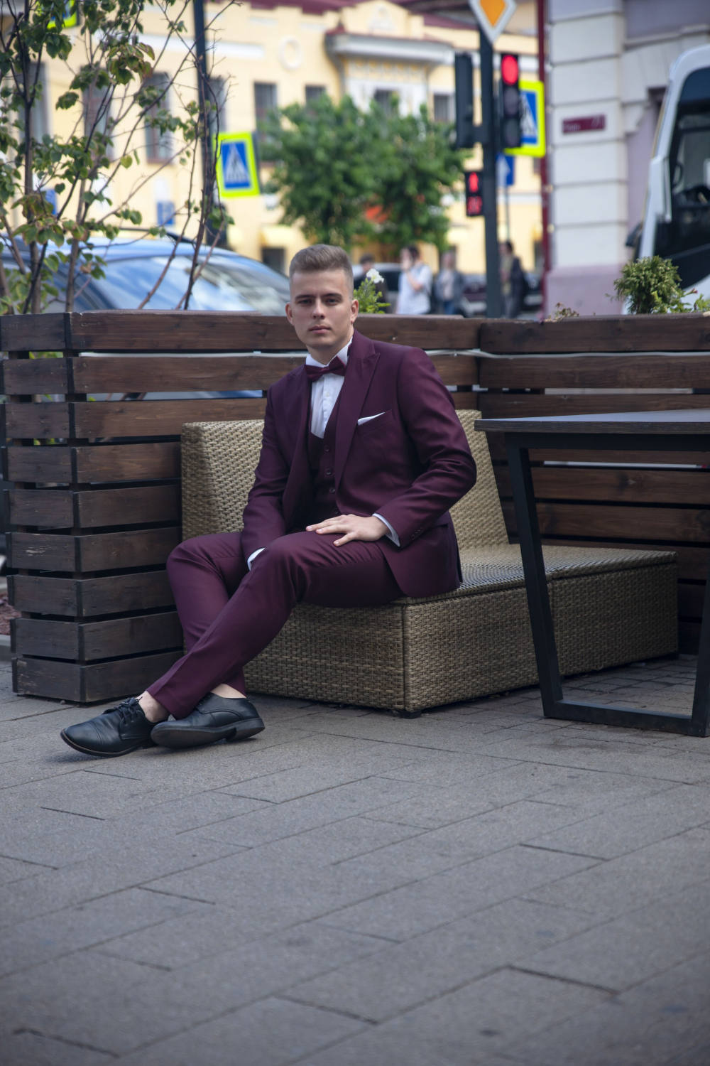 Прокат мужских костюмов и аренда смокингов RoSS в Новосибирске 