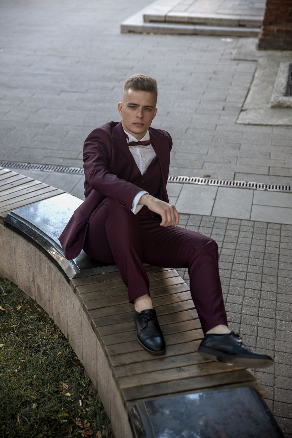 Прокат мужских костюмов и аренда смокингов RoSS в Новосибирске 