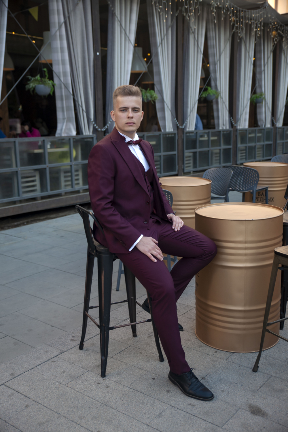 Прокат мужских костюмов и аренда смокингов RoSS в Новосибирске 