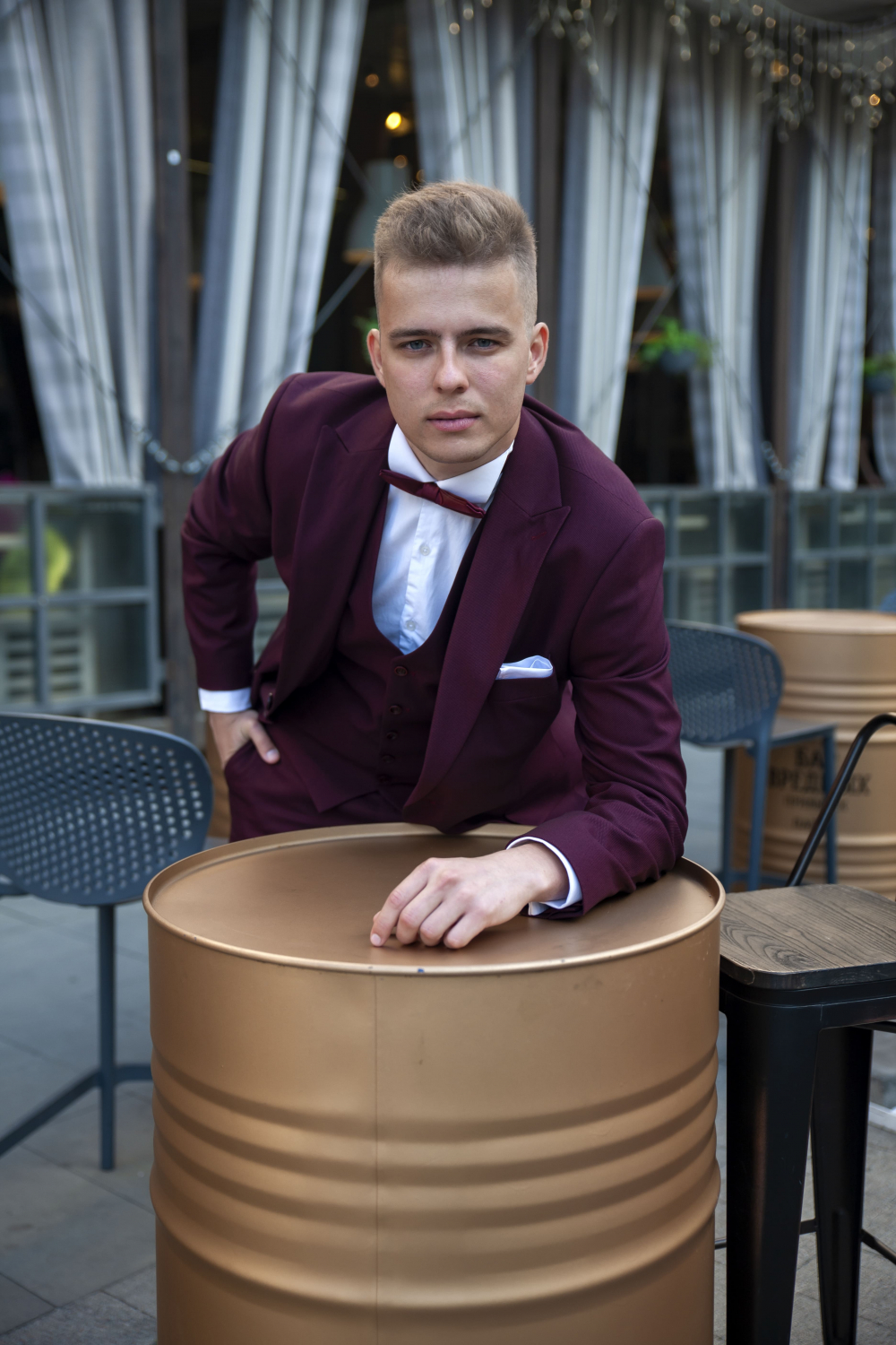 Прокат мужских костюмов и аренда смокингов RoSS в Новосибирске 