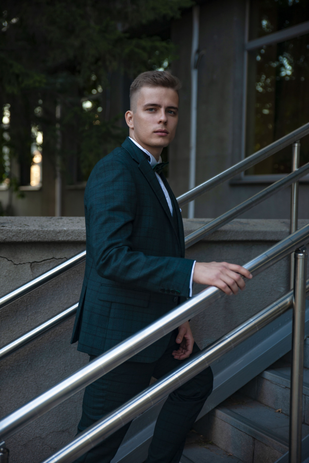 Прокат мужских костюмов и аренда смокингов RoSS в Новосибирске 