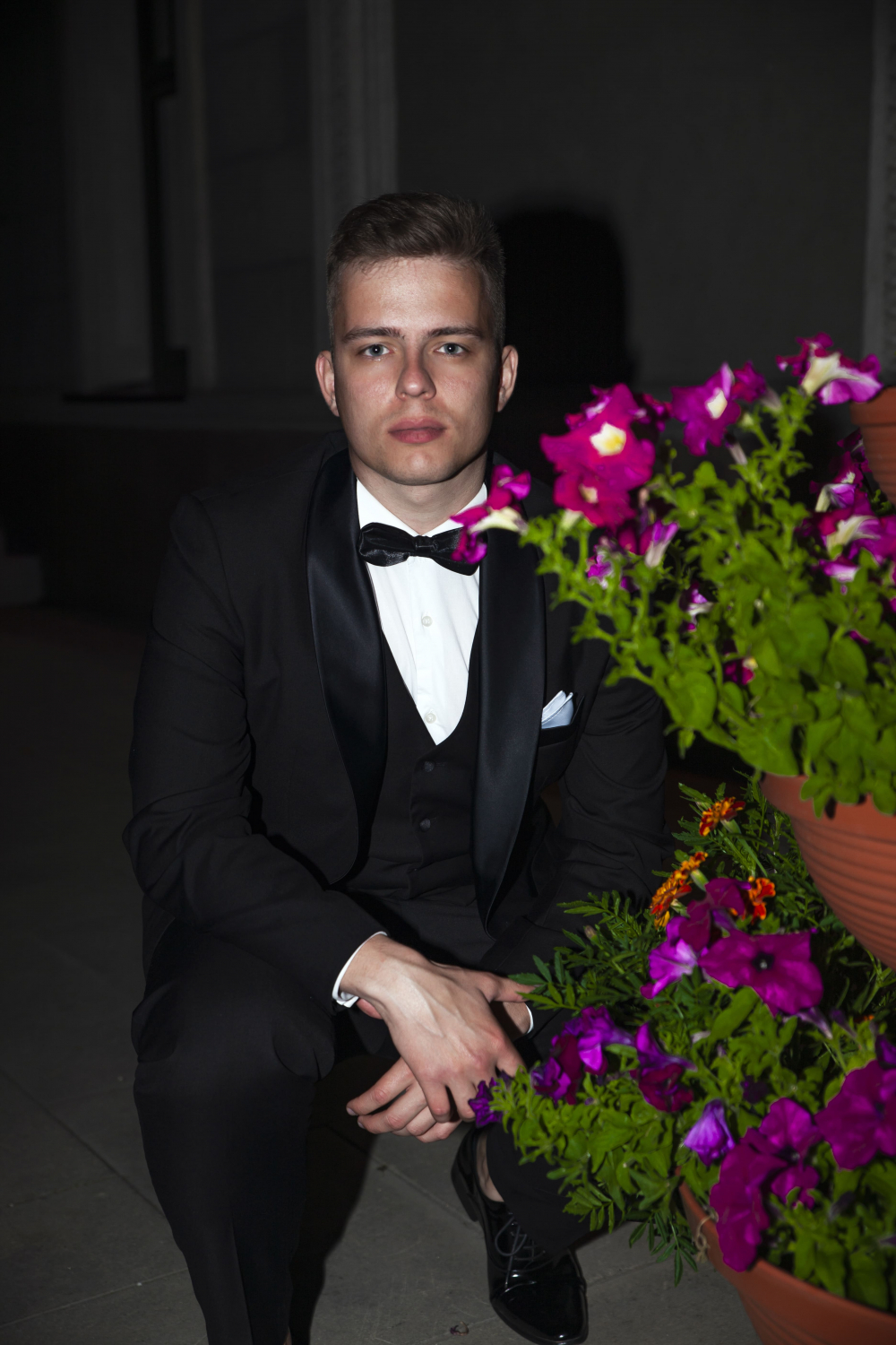 Прокат мужских костюмов и аренда смокингов RoSS в Новосибирске 