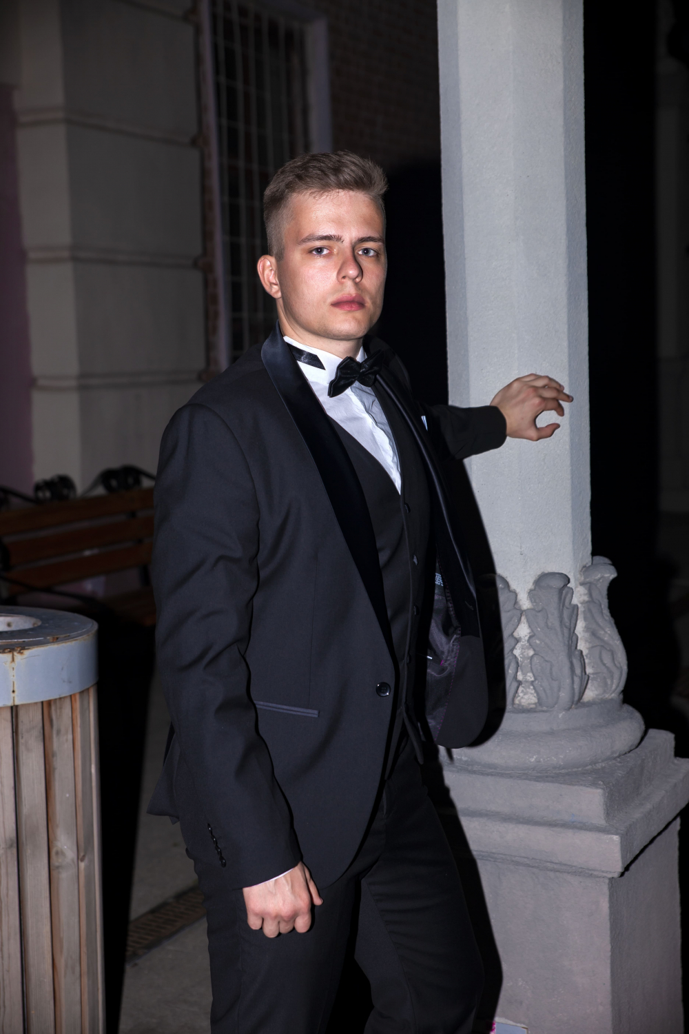 Прокат мужских костюмов и аренда смокингов RoSS в Новосибирске 