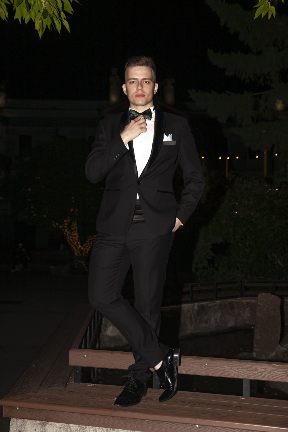 Прокат мужских костюмов и аренда смокингов RoSS в Новосибирске 