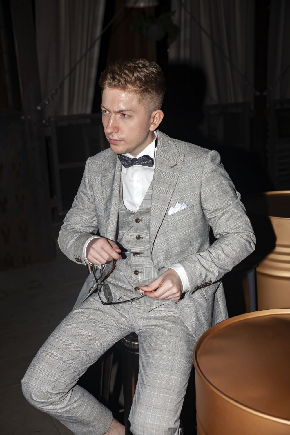 Прокат мужских костюмов и аренда смокингов RoSS в Новосибирске 