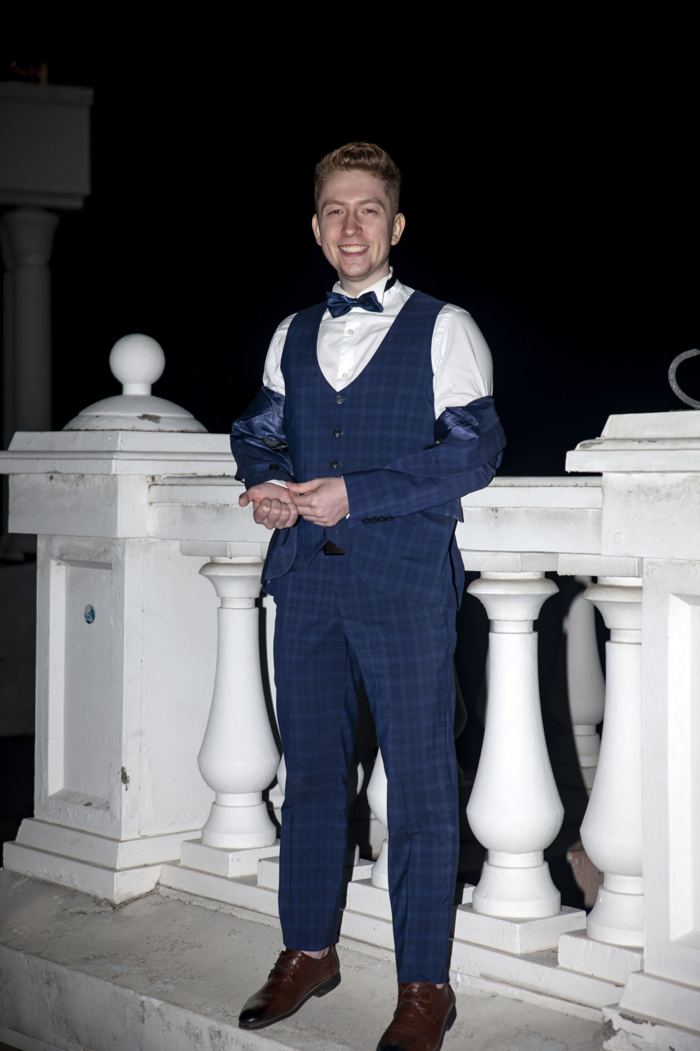 Прокат мужских костюмов и аренда смокингов RoSS в Новосибирске 