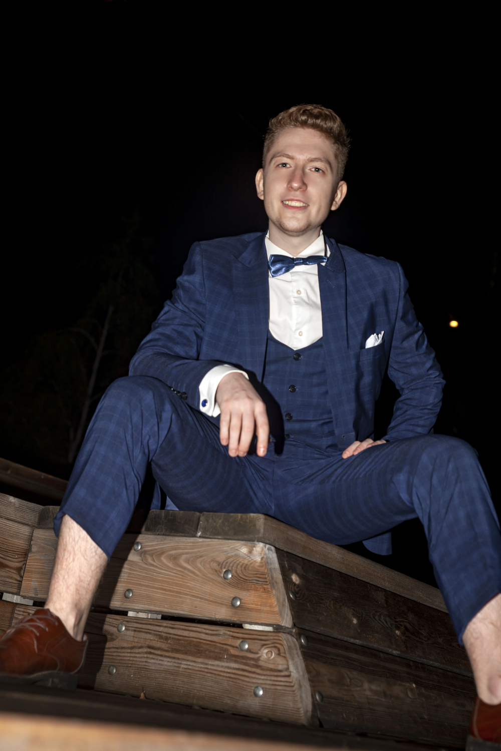 Прокат мужских костюмов и аренда смокингов RoSS в Новосибирске 