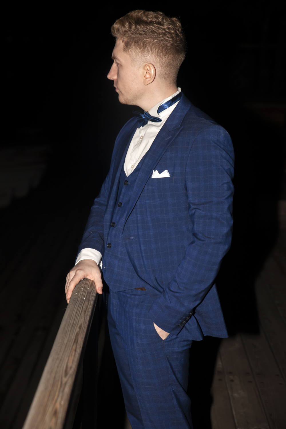 Прокат мужских костюмов и аренда смокингов RoSS в Новосибирске 