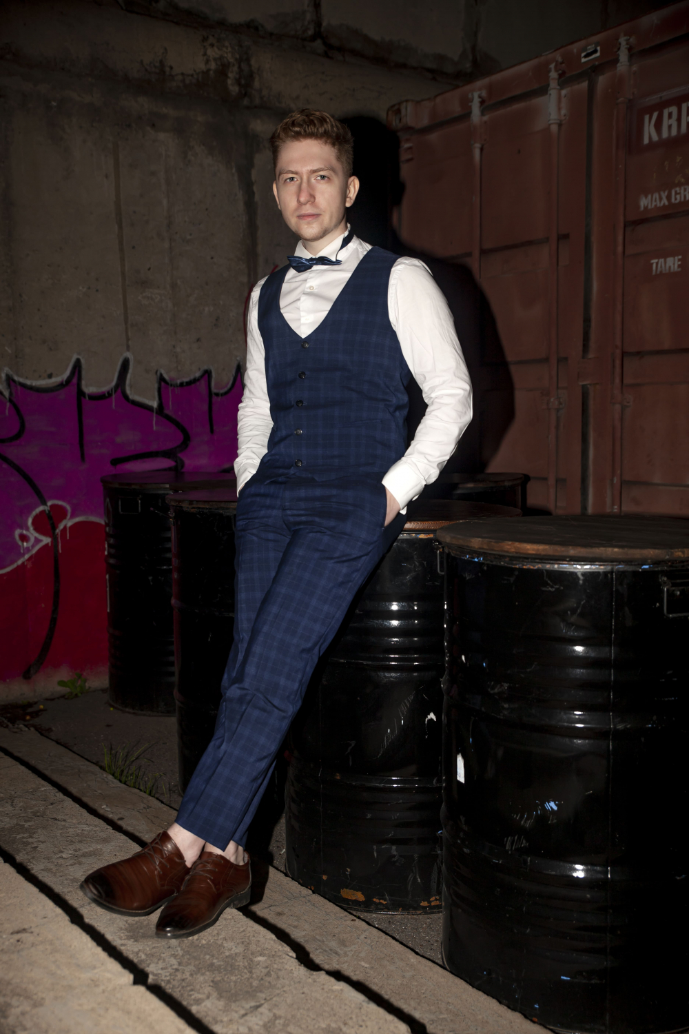 Прокат мужских костюмов и аренда смокингов RoSS в Новосибирске 