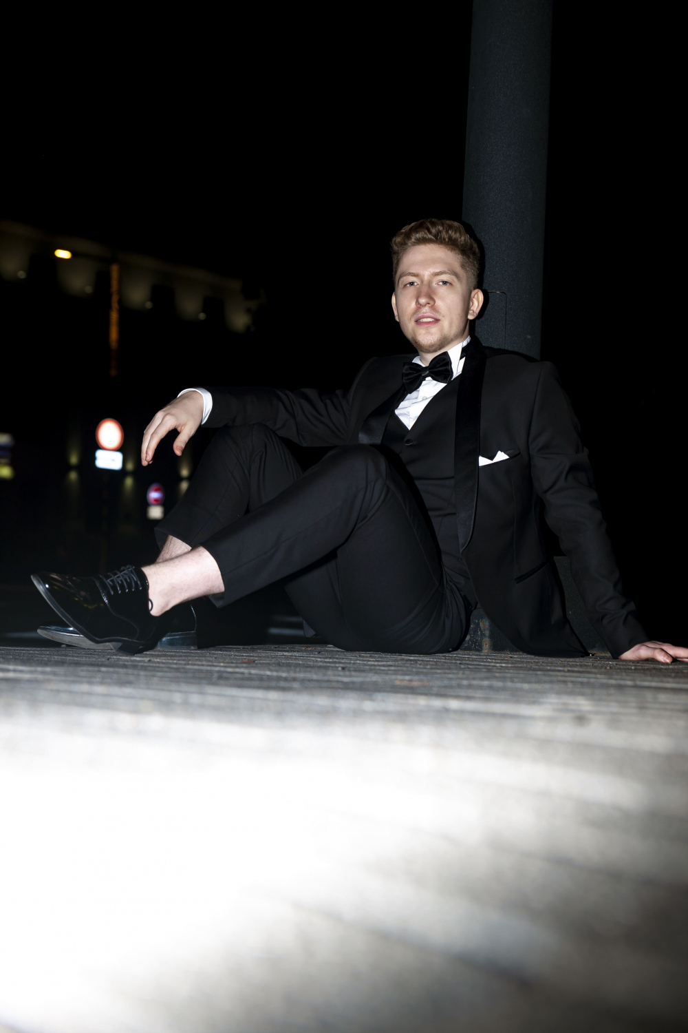 Прокат мужских костюмов и аренда смокингов RoSS в Новосибирске 