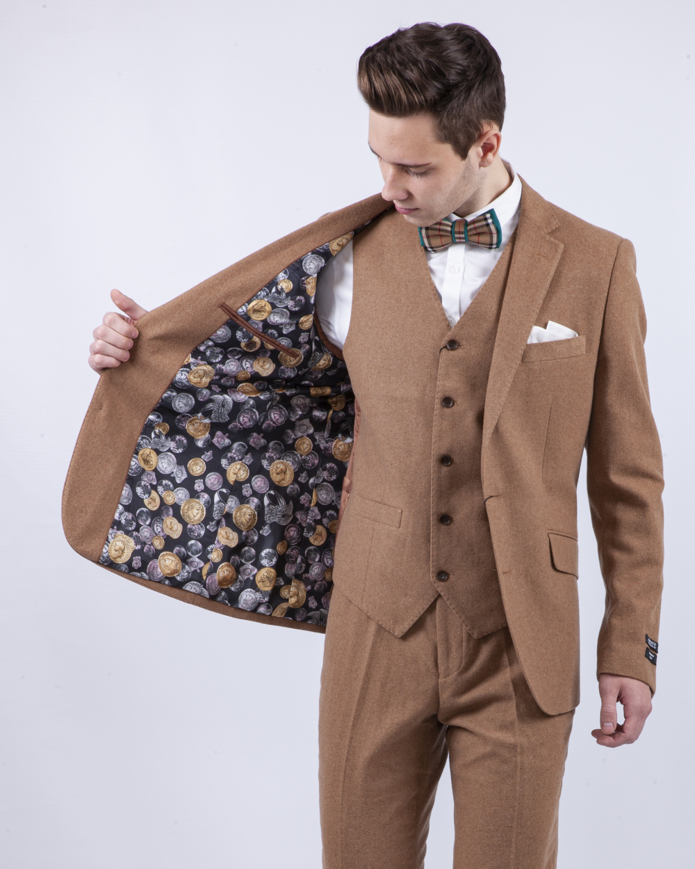 Прокат мужского костюма 