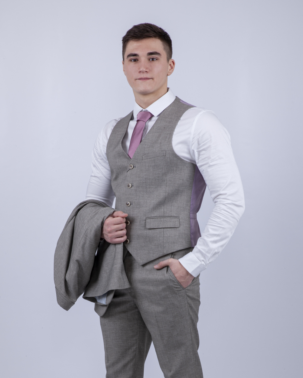 Прокат мужского костюма 