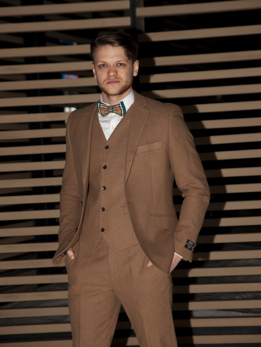 Стильно и просто. Две главные черты выбора одежды при деловых встречах. Линейка business casual поможет подобрать образ под любую неформальную деловую встречу!
