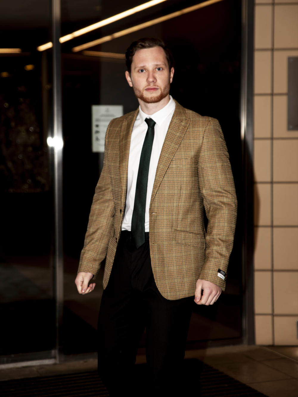 Первое впечатление – самое важное при любой встрече или знакомстве. Выглядеть сдержано и легко поможет линейка business casual от #ross