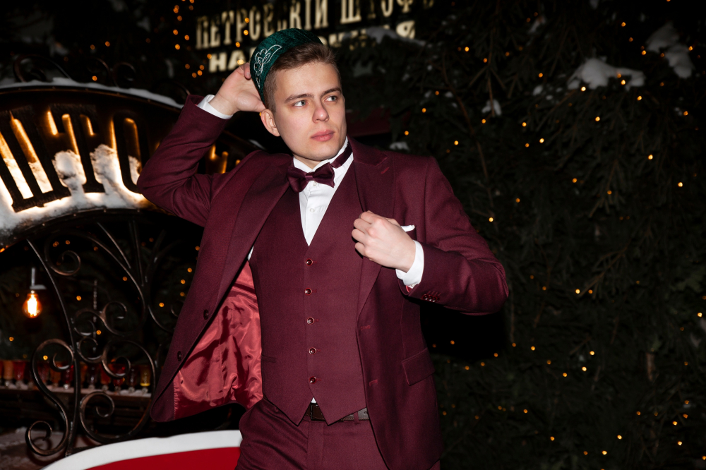 Прокат мужских костюмов и аренда смокингов RoSS в Новосибирске 