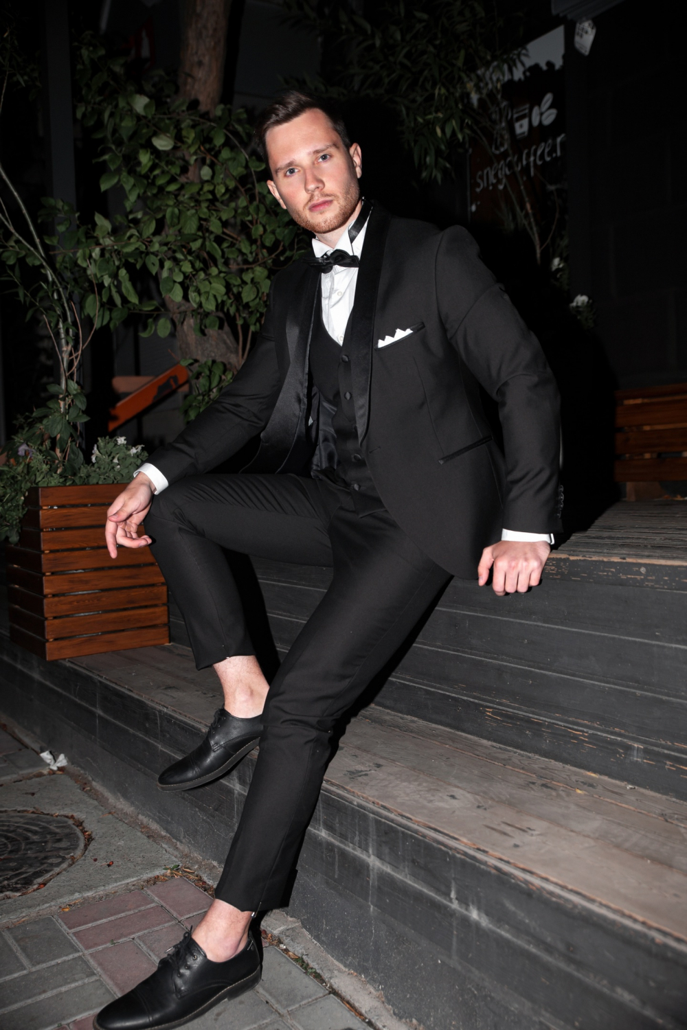 Прокат мужских костюмов и аренда смокингов RoSS в Новосибирске 