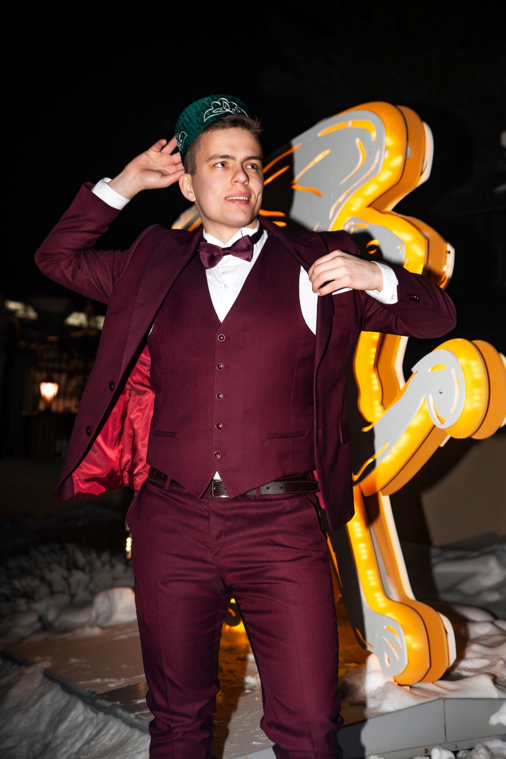 Прокат мужских костюмов и аренда смокингов RoSS в Новосибирске 