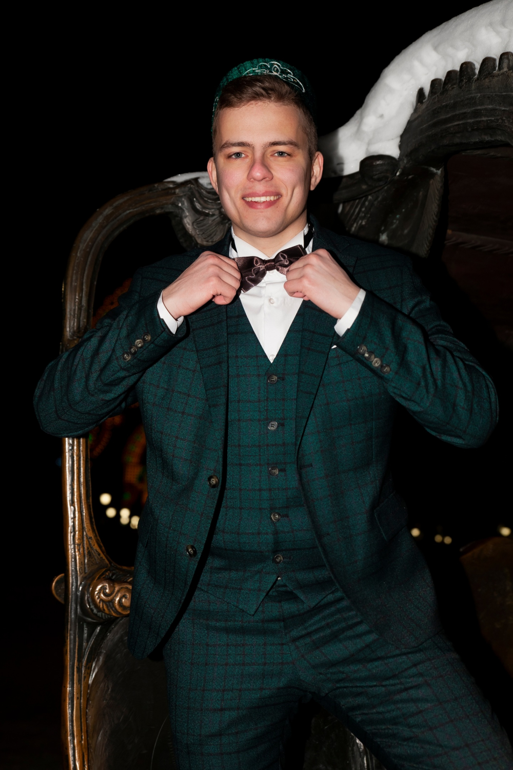 Прокат мужских костюмов и аренда смокингов RoSS в Новосибирске 