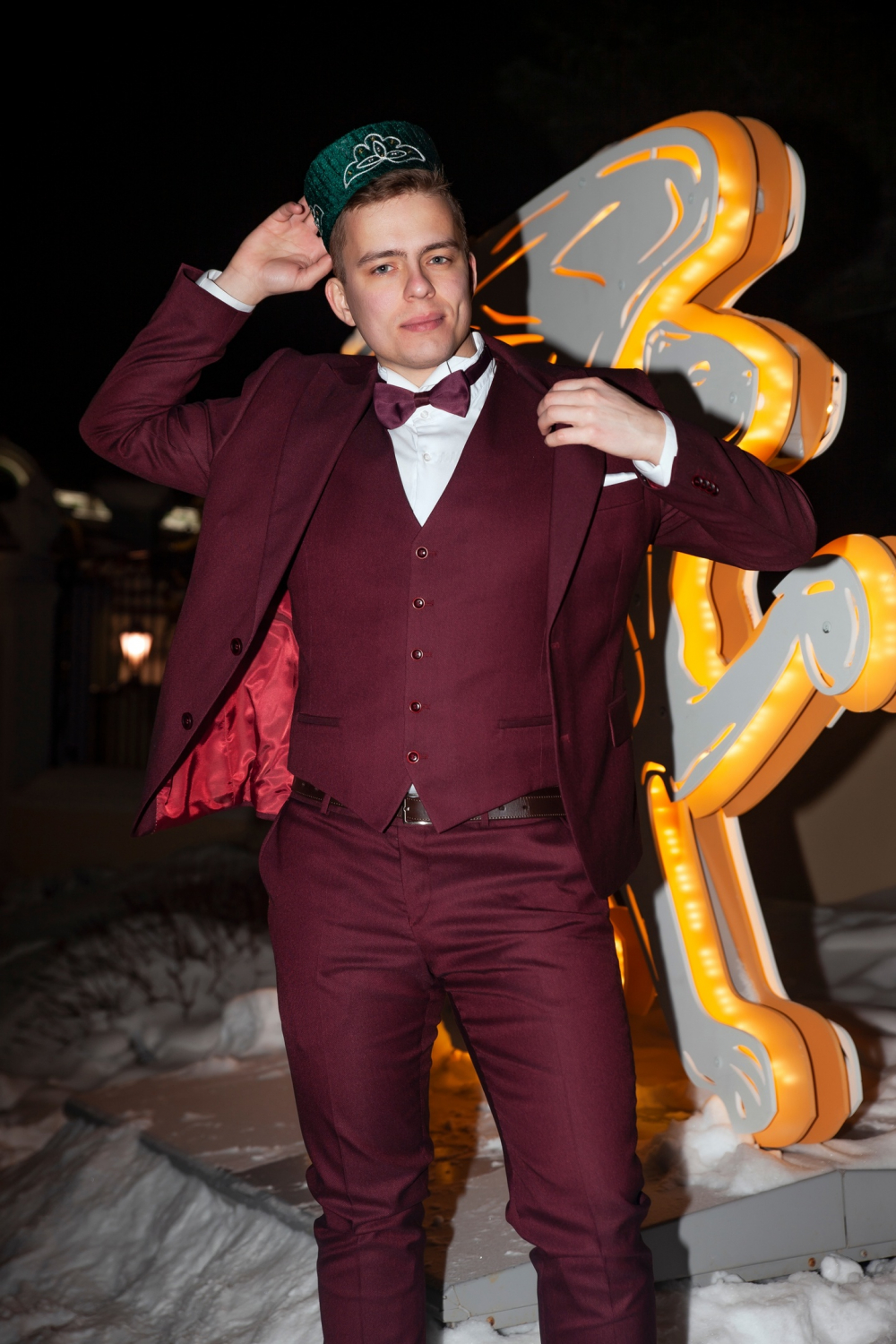 Прокат мужских костюмов и аренда смокингов RoSS в Новосибирске 