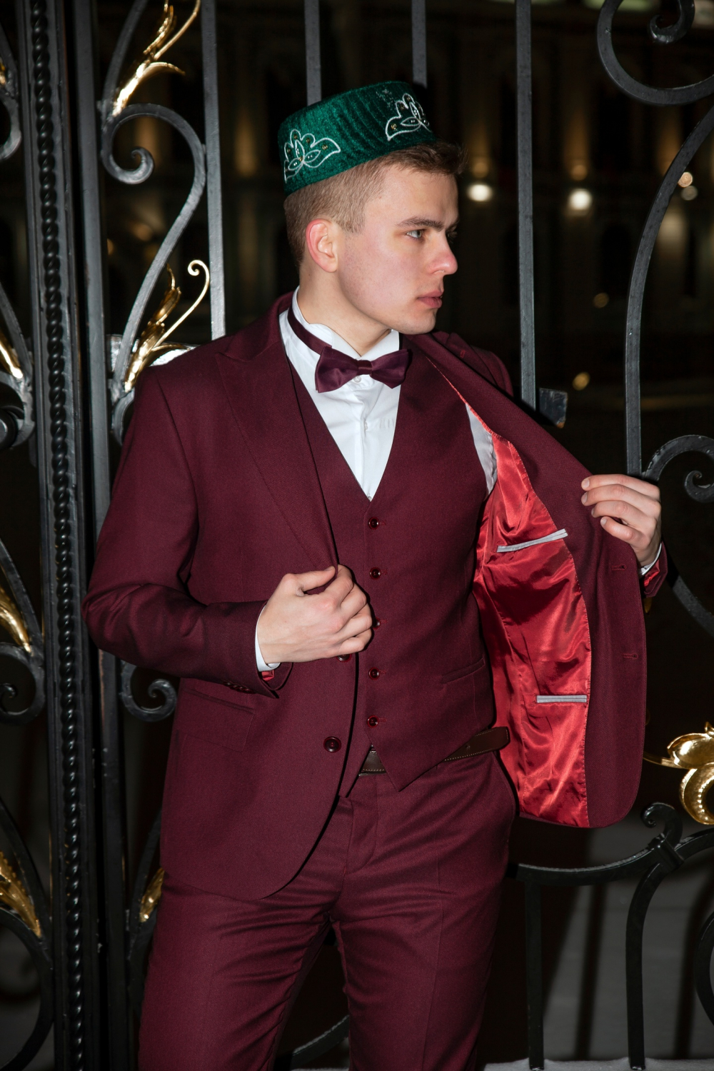 Прокат мужских костюмов и аренда смокингов RoSS в Новосибирске 