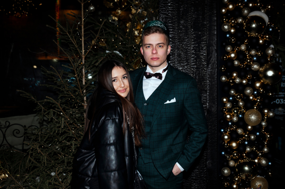 Прокат мужских костюмов и аренда смокингов RoSS в Новосибирске 