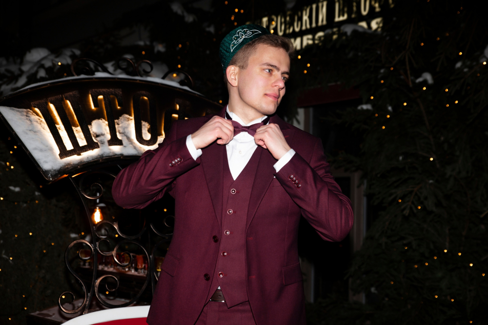 Прокат мужских костюмов и аренда смокингов RoSS в Новосибирске 