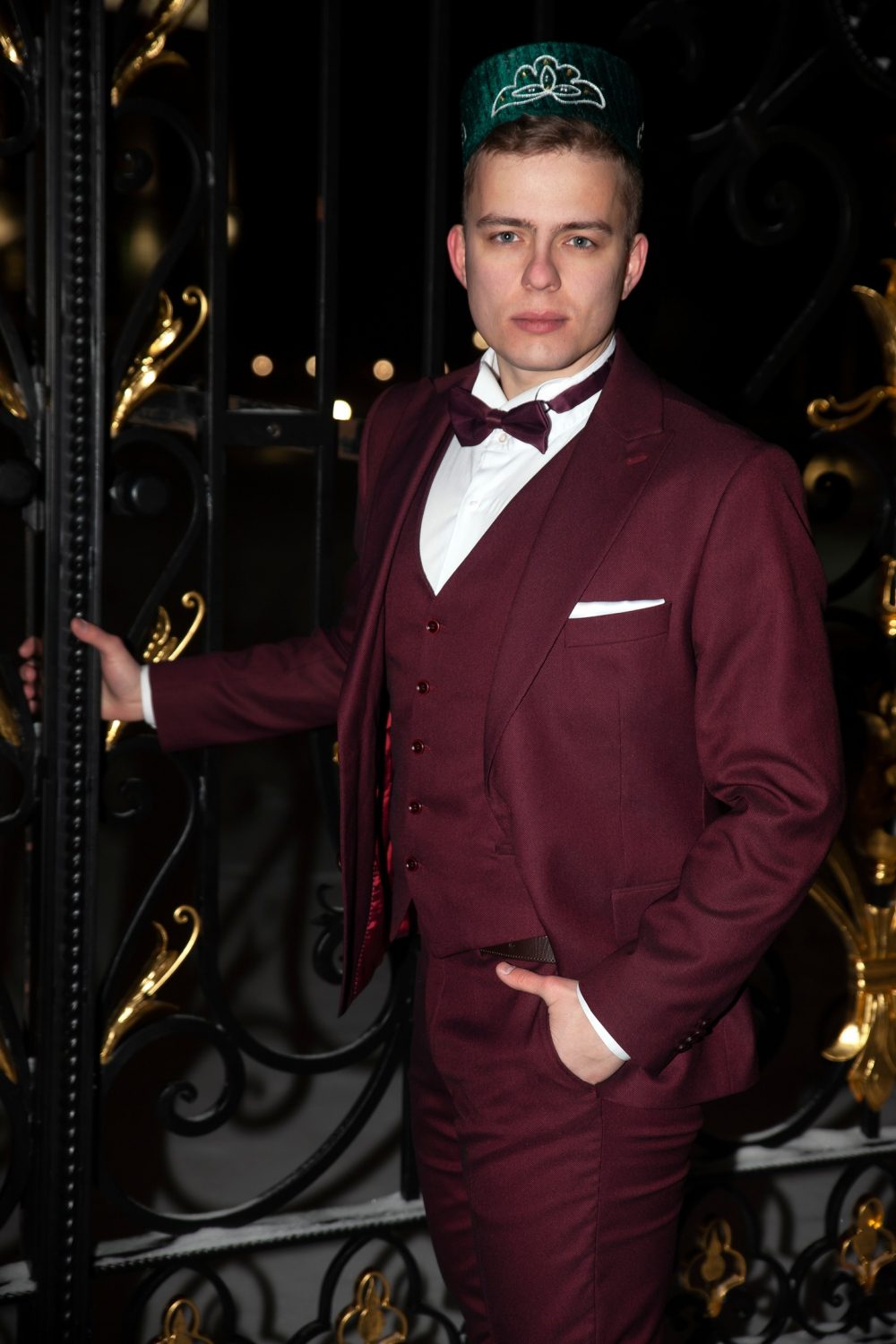 Прокат мужских костюмов и аренда смокингов RoSS в Новосибирске 