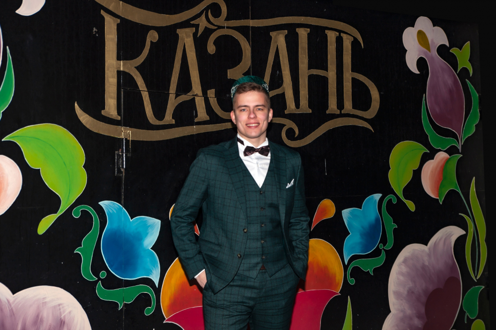 Прокат мужских костюмов и аренда смокингов RoSS в Новосибирске 