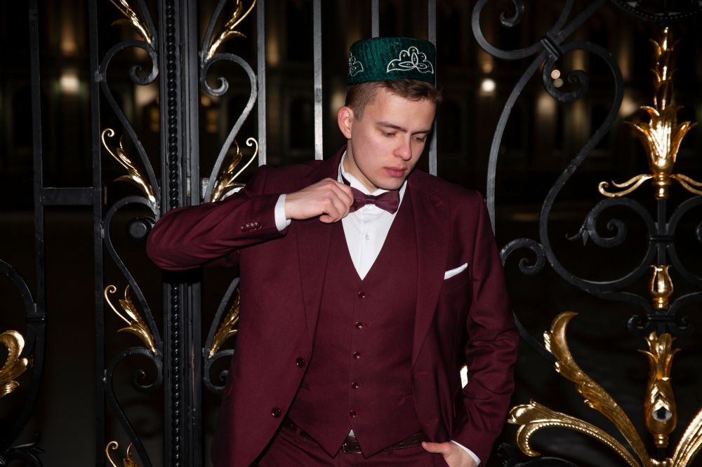 Прокат мужских костюмов и аренда смокингов RoSS в Новосибирске 