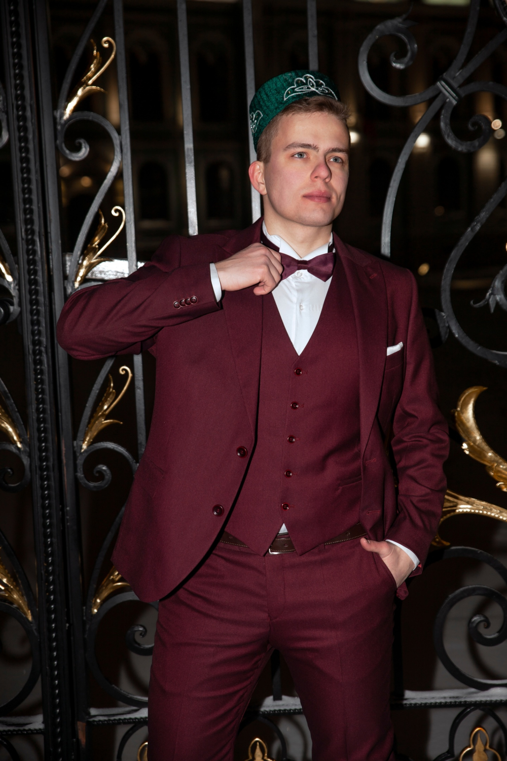 Прокат мужских костюмов и аренда смокингов RoSS в Новосибирске 