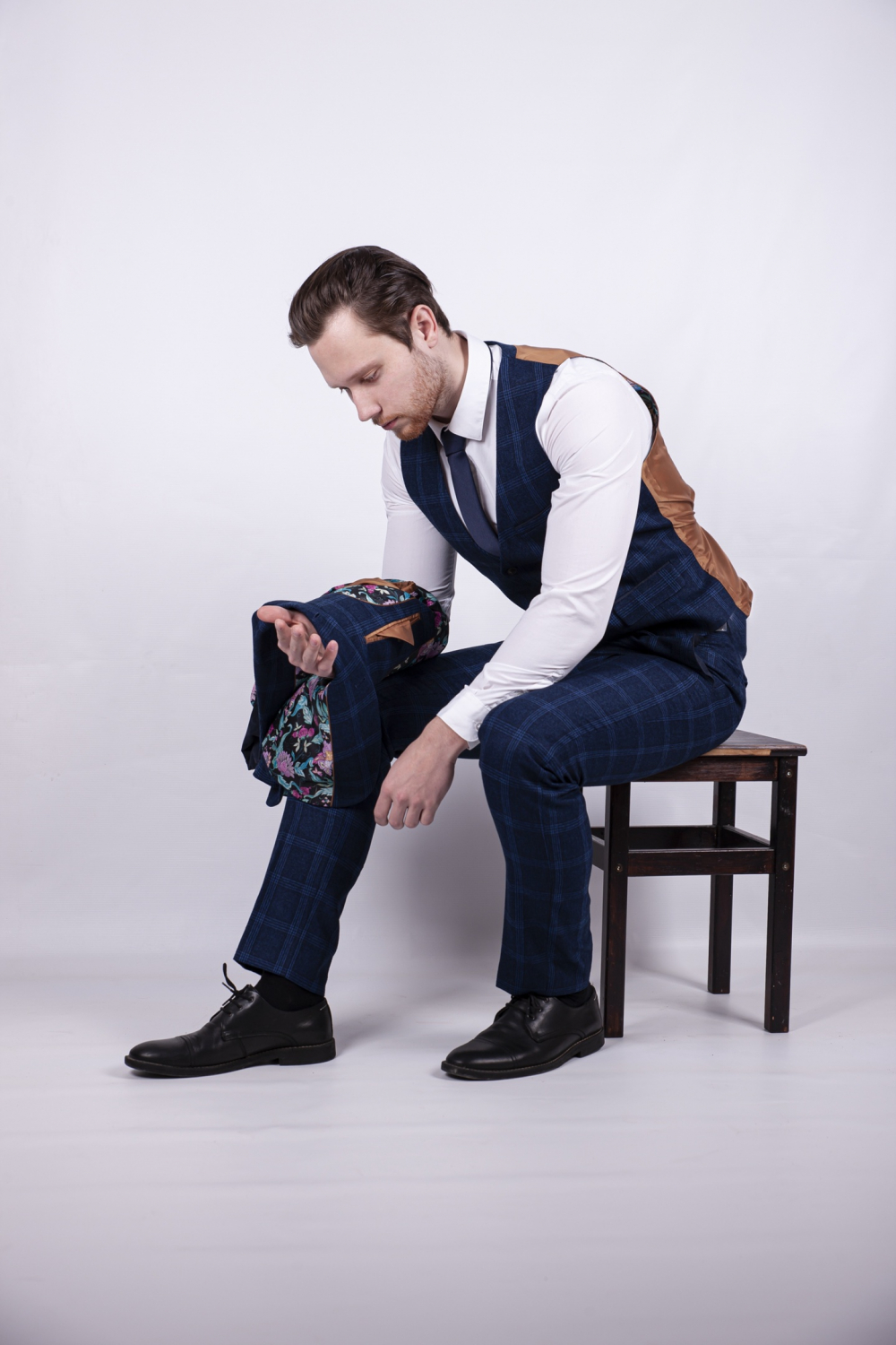 Аренда свадебного костюма