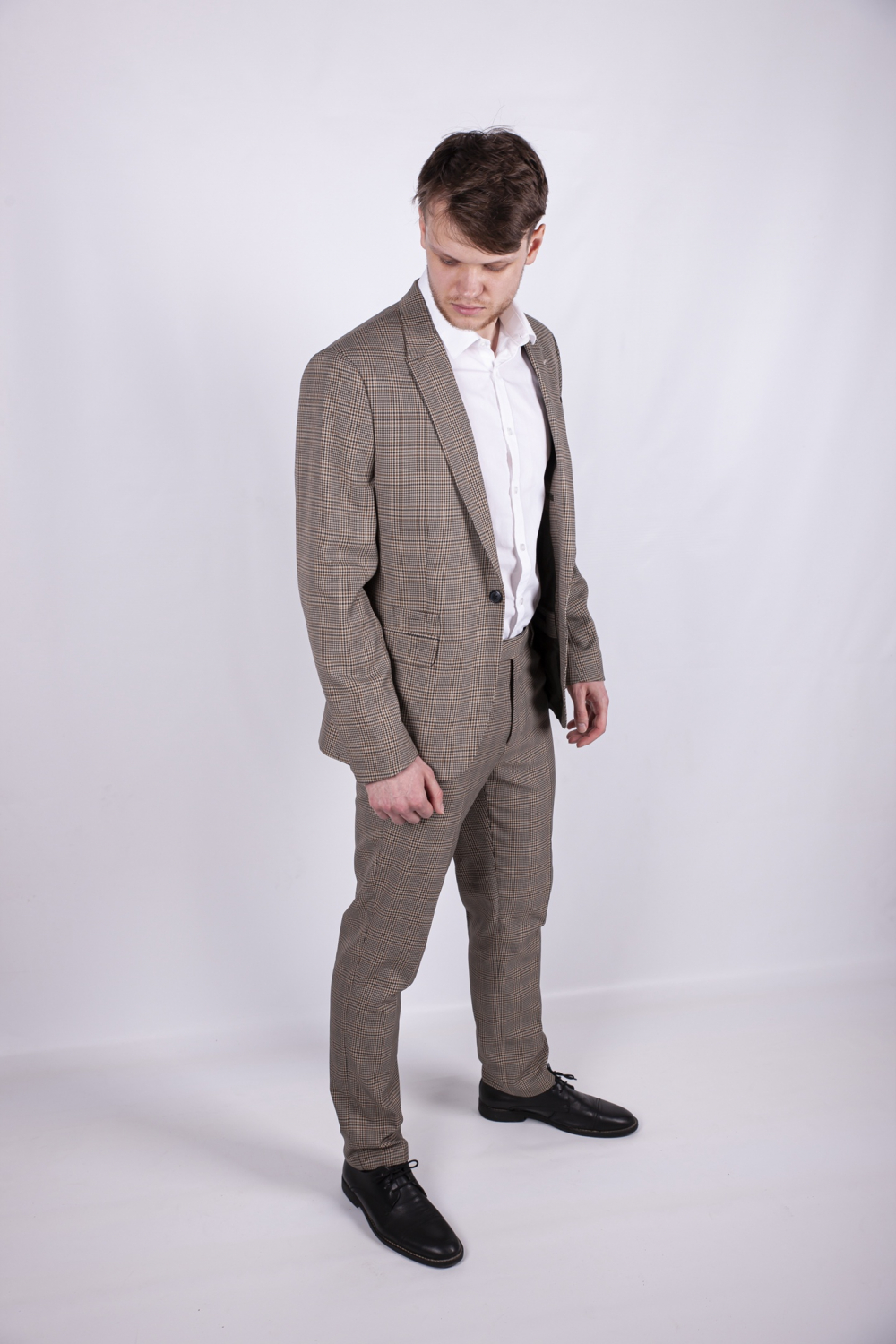 Аренда свадебного костюма