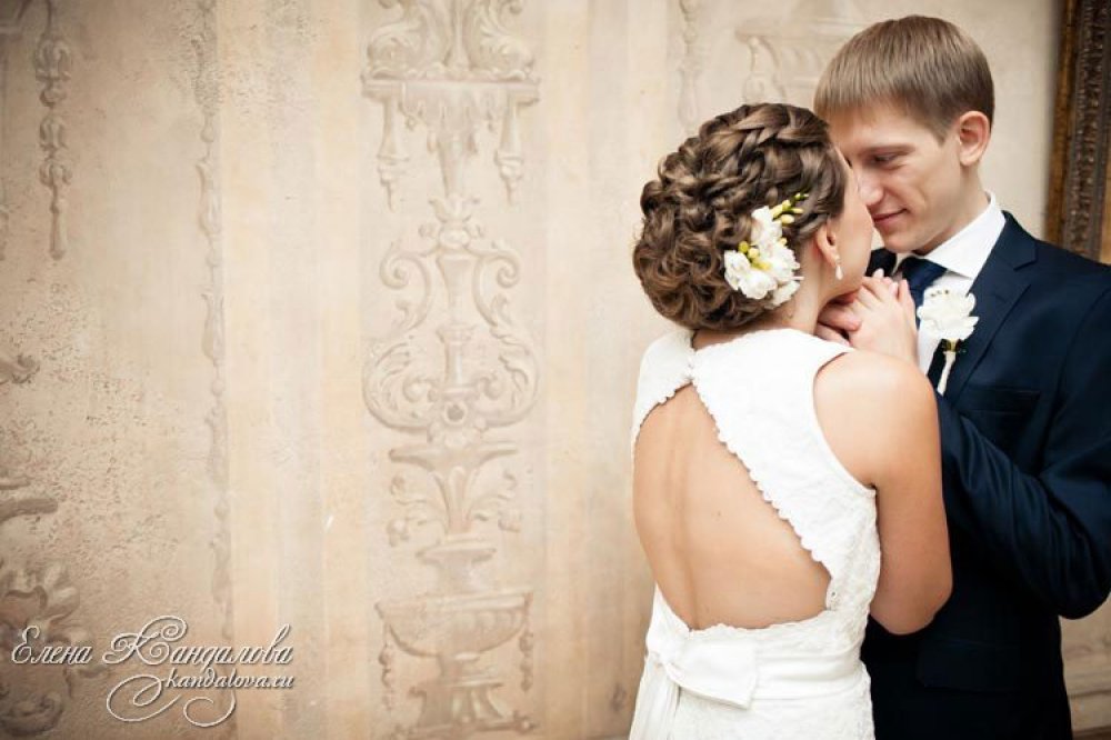 Свадебная прическа на короткие волосы (каре)